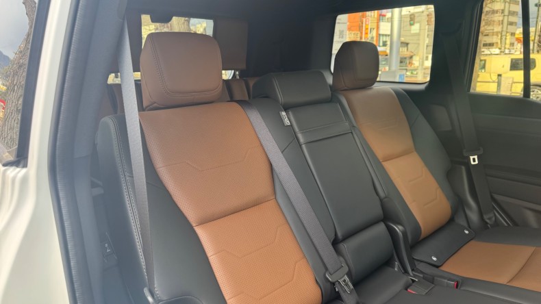 内装後方シート