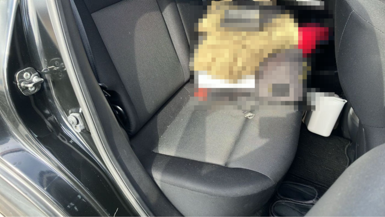 内装後方シート