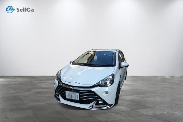 トヨタ/アクア-32493