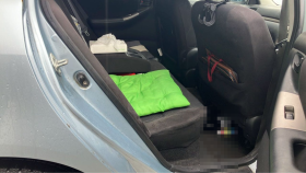 内装後方シート