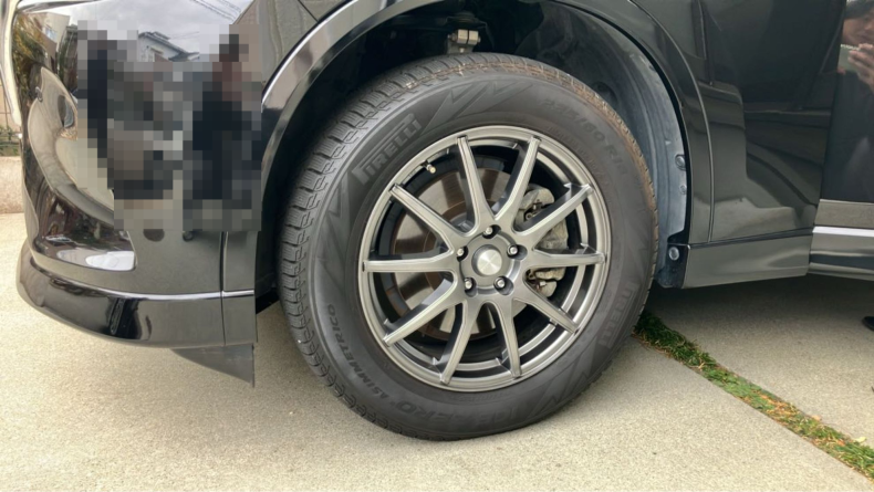 タイヤホイール前