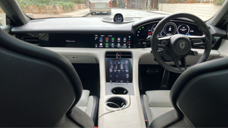 内装インパネ全体