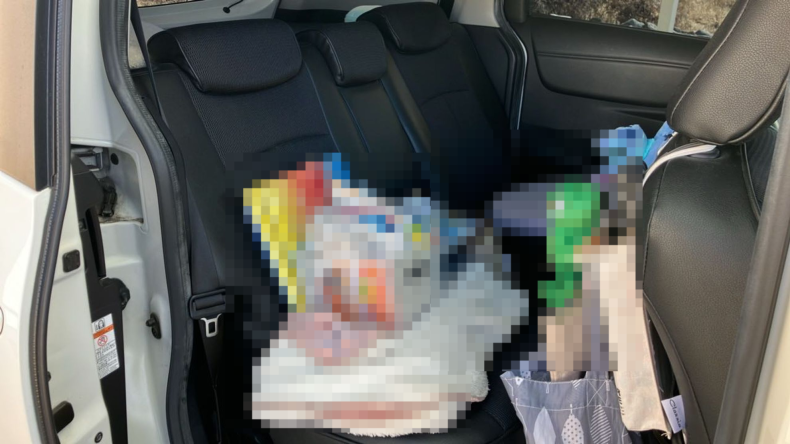 内装後方シート