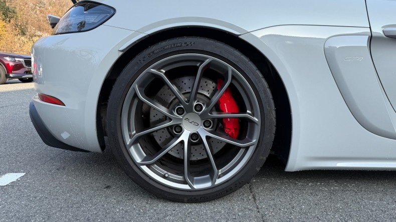 タイヤホイール後