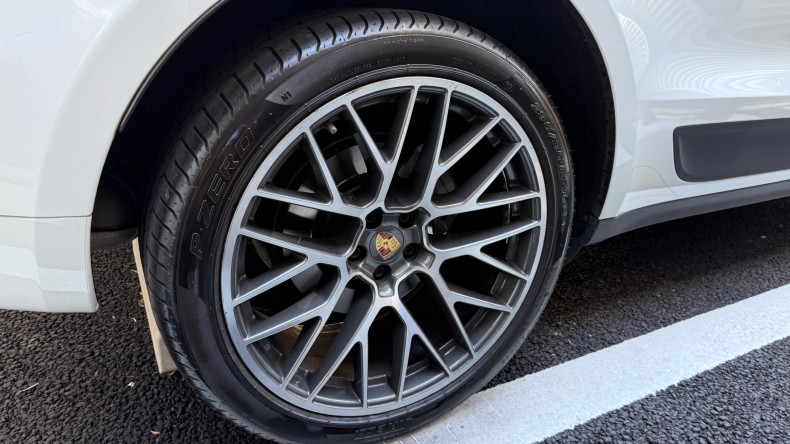 タイヤホイール後