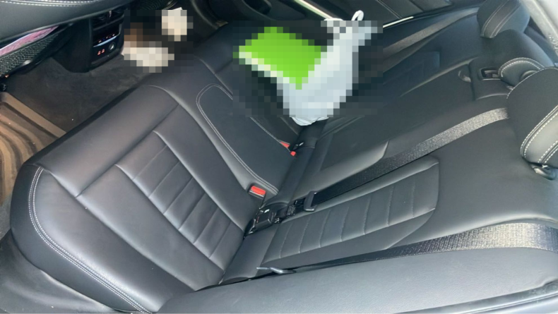 内装後方シート