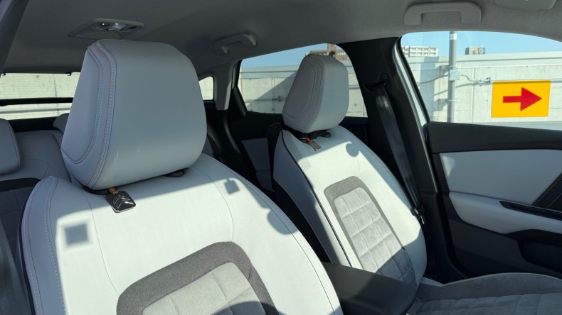 内装前方シート