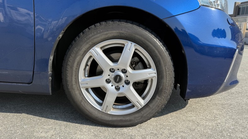 タイヤホイール前