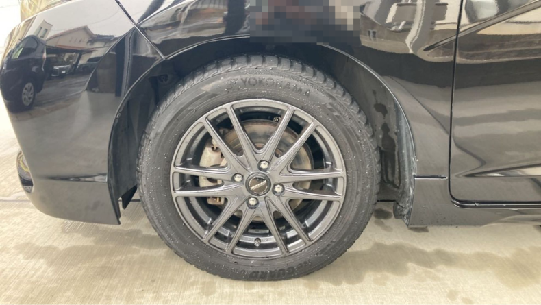 タイヤホイール前