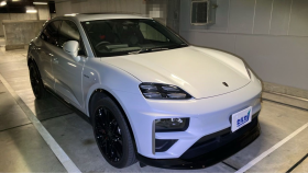 ポルシェ/マカン-329720