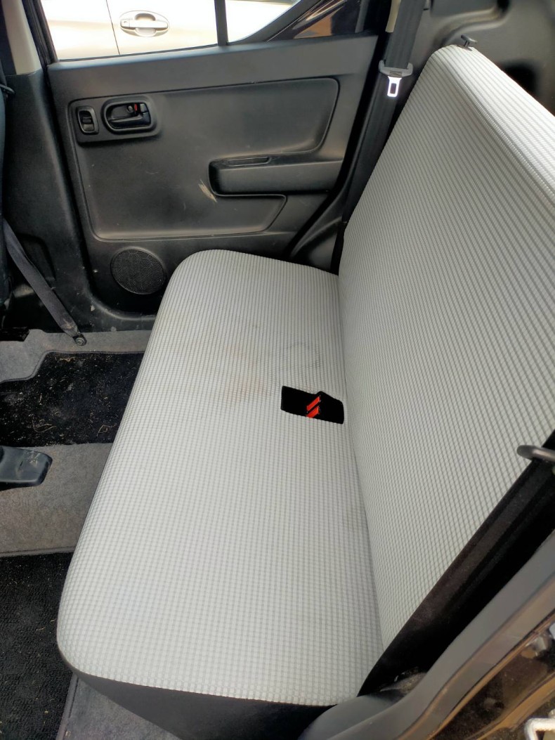 内装後方シート