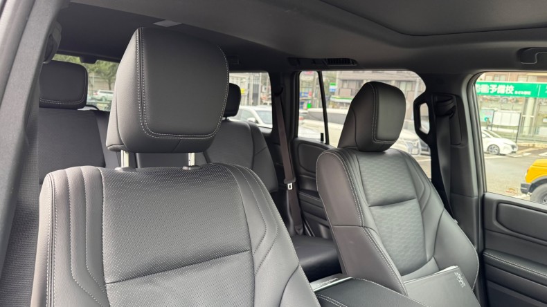 内装前方シート