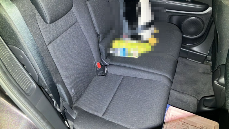 内装後方シート