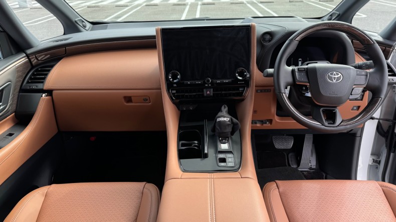 内装インパネ全体