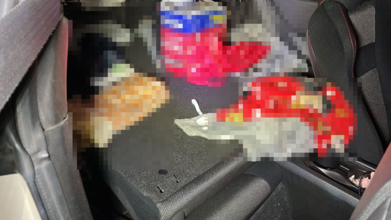 内装後方シート