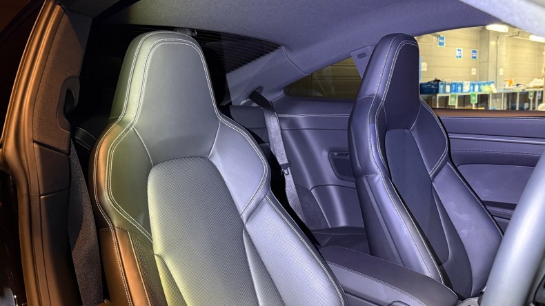 内装前方シート