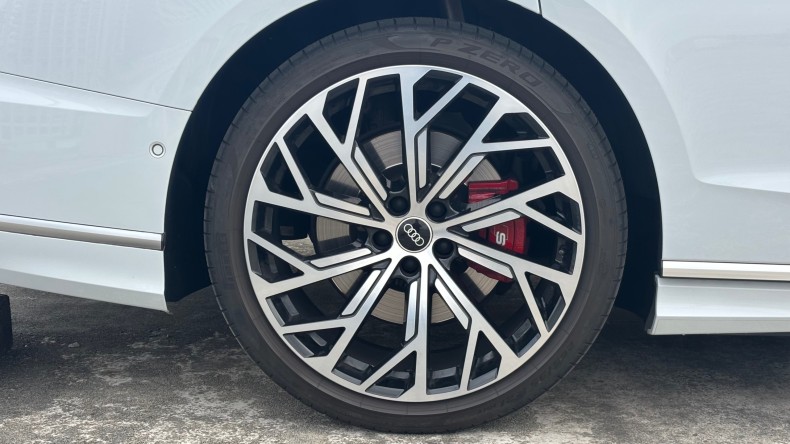 タイヤホイール後