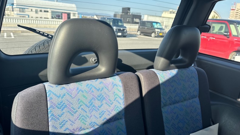 内装後方シート