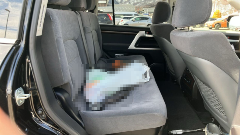 内装後方シート