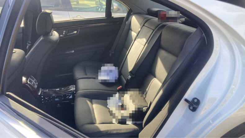 内装後方シート