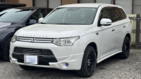 三菱/アウトランダーＰＨＥＶ-336058