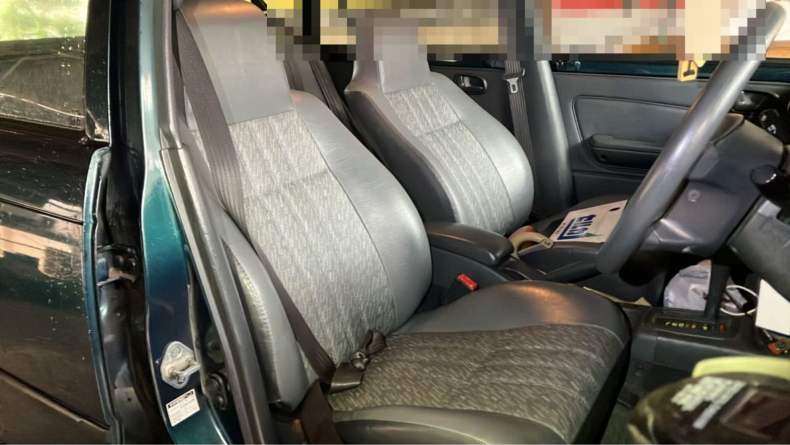 内装前方シート