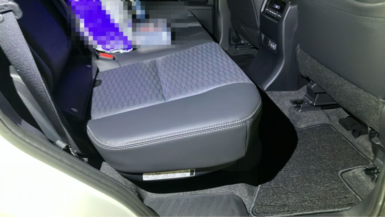 内装後方シート