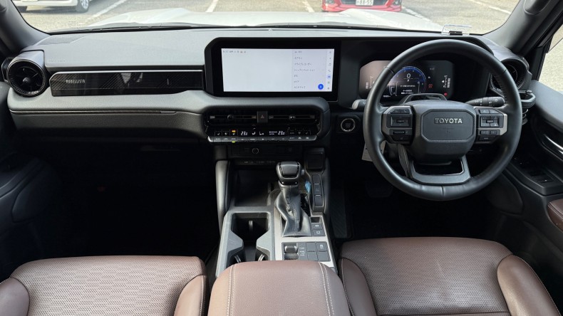 内装インパネ全体