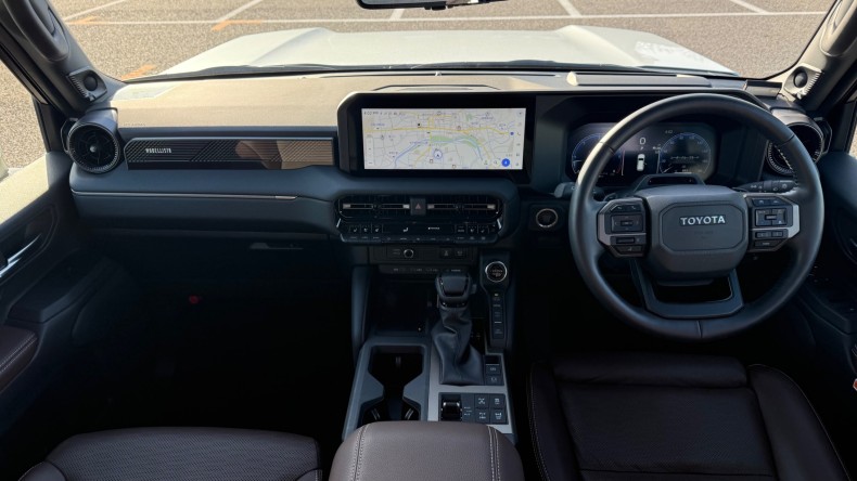 内装インパネ全体