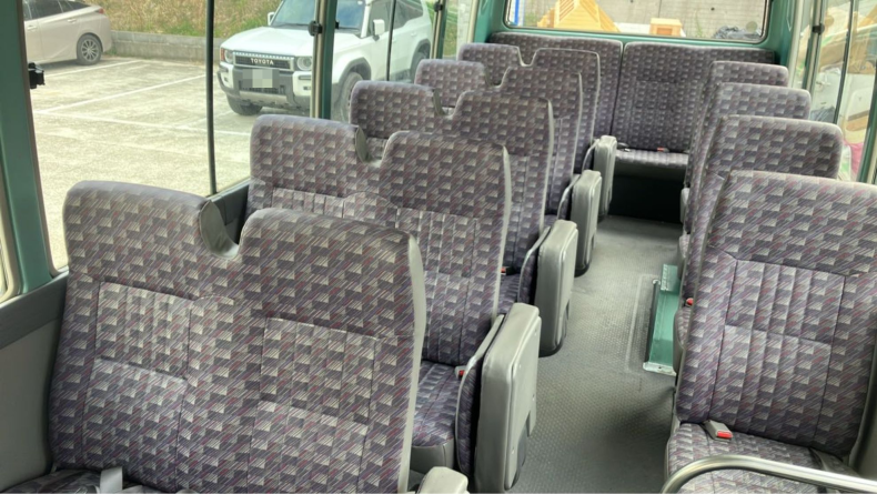 内装後方シート