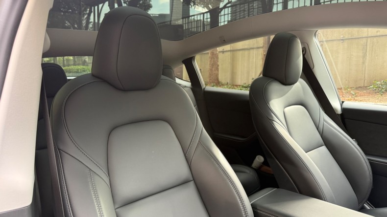 内装前方シート