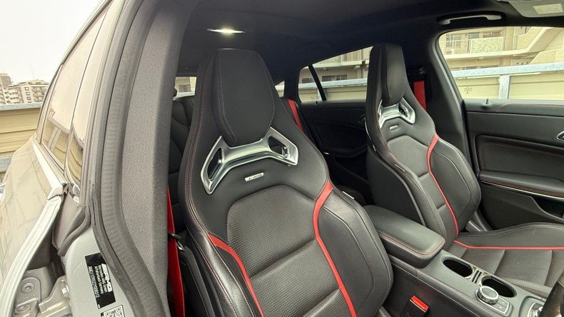 内装前方シート