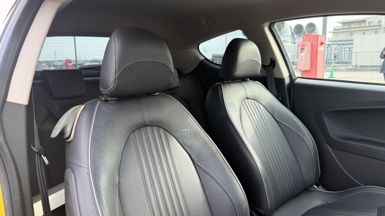 内装前方シート