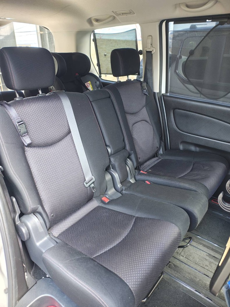 内装後方シート