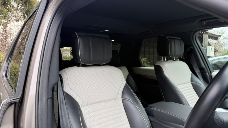 内装前方シート