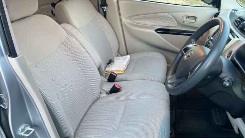 内装前方シート