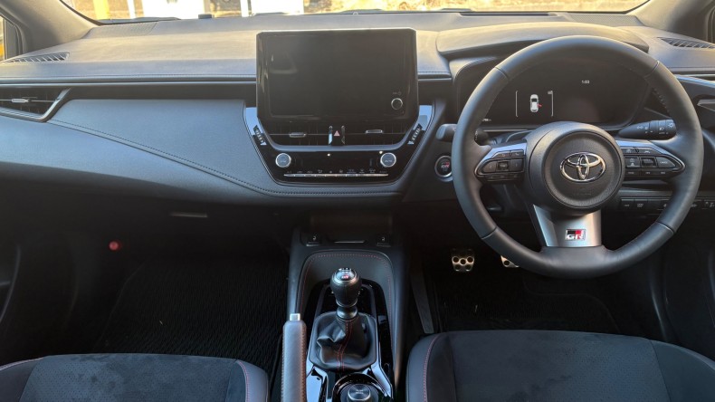 内装インパネ全体