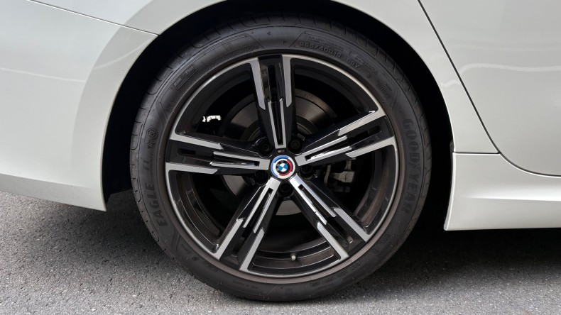 タイヤホイール後