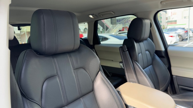 内装前方シート