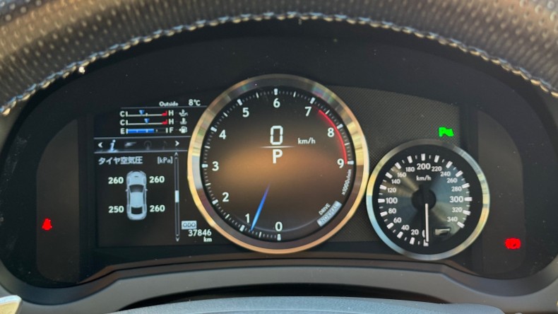 内装メーター