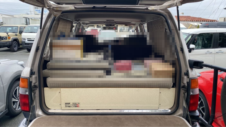 内装トランク