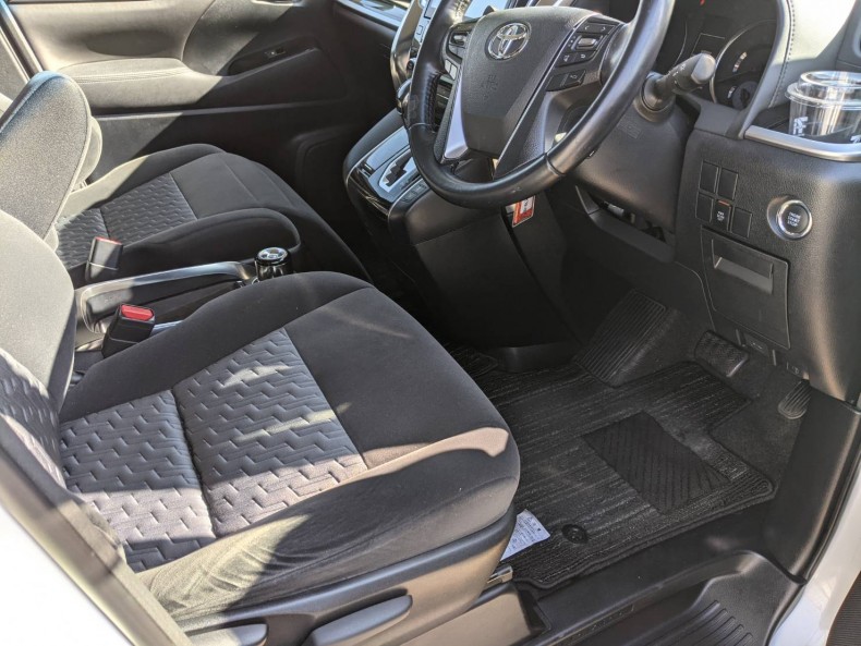 内装前方シート