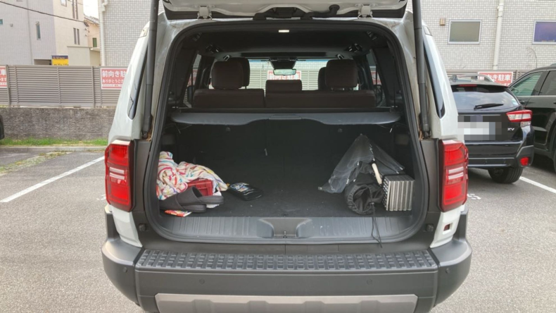 内装トランク