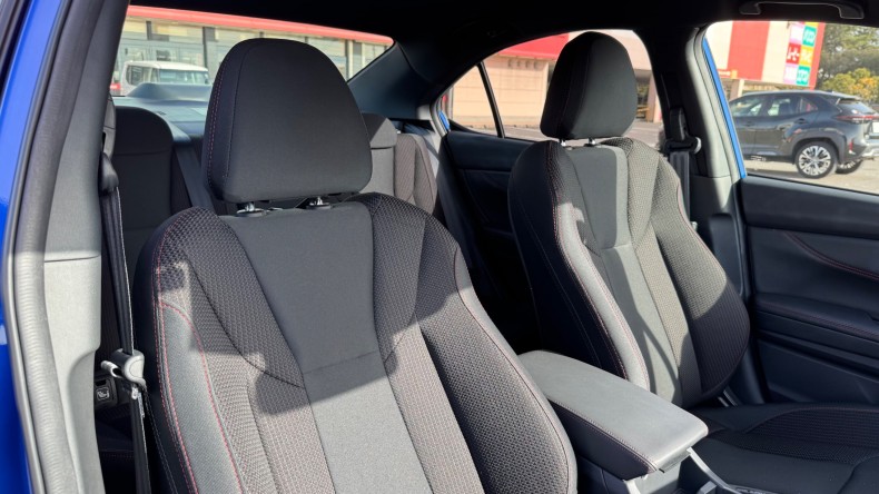 内装前方シート