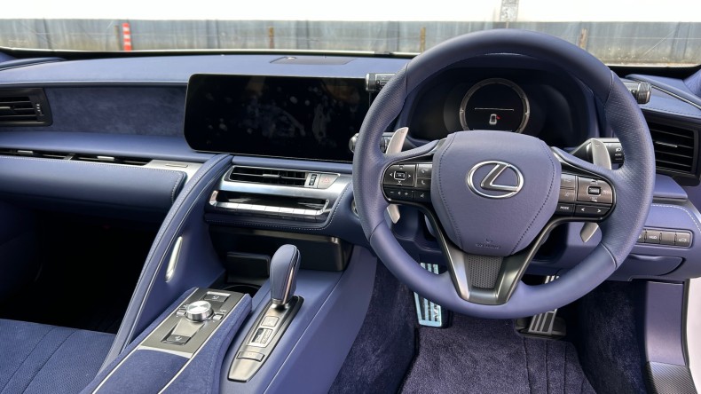 内装インパネ全体