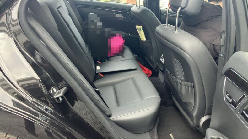 内装後方シート