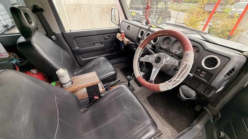 内装前方シート