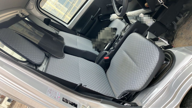 内装後方シート