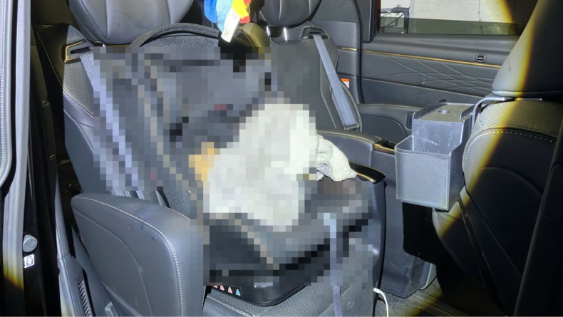 内装後方シート