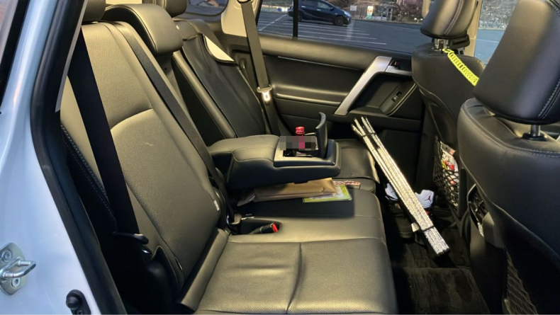 内装後方シート